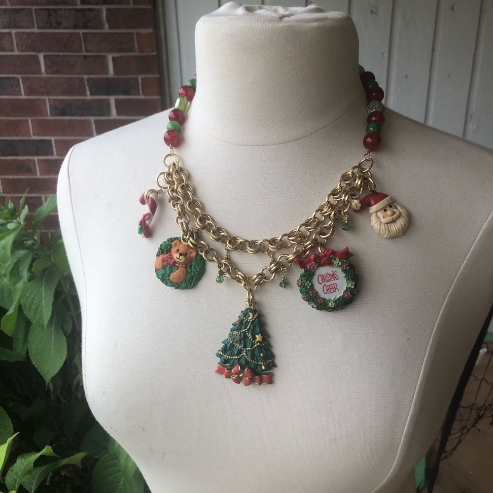 “Christmas Cheer” 🎄🎁 Hand crafted necklace from repurposed vintage jewelry